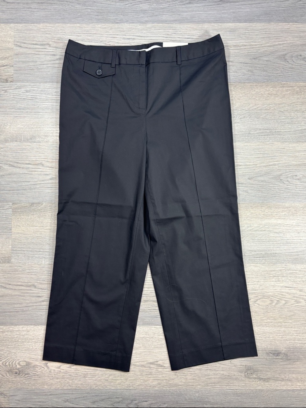 Petite Sophisticate Black Crop Pants‎ - size 8 NWT